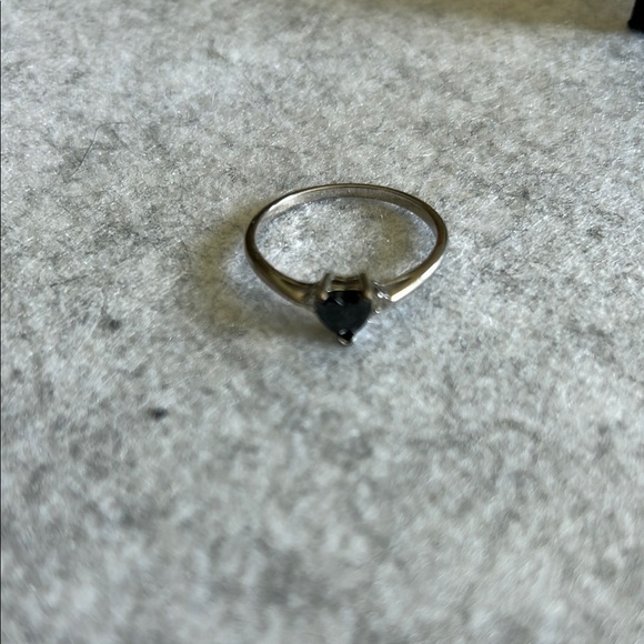 925 Sterling Silver Lab Created Onyx Heart Cubic Zerconia Ring - Picture 6 of 16